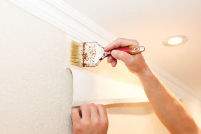 Pose de papier peint à Chars — revêtements muraux et toiles de verre